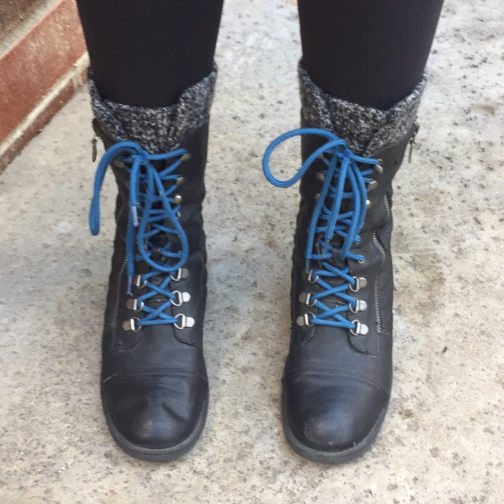 Black Guess Boots perfect for fall!